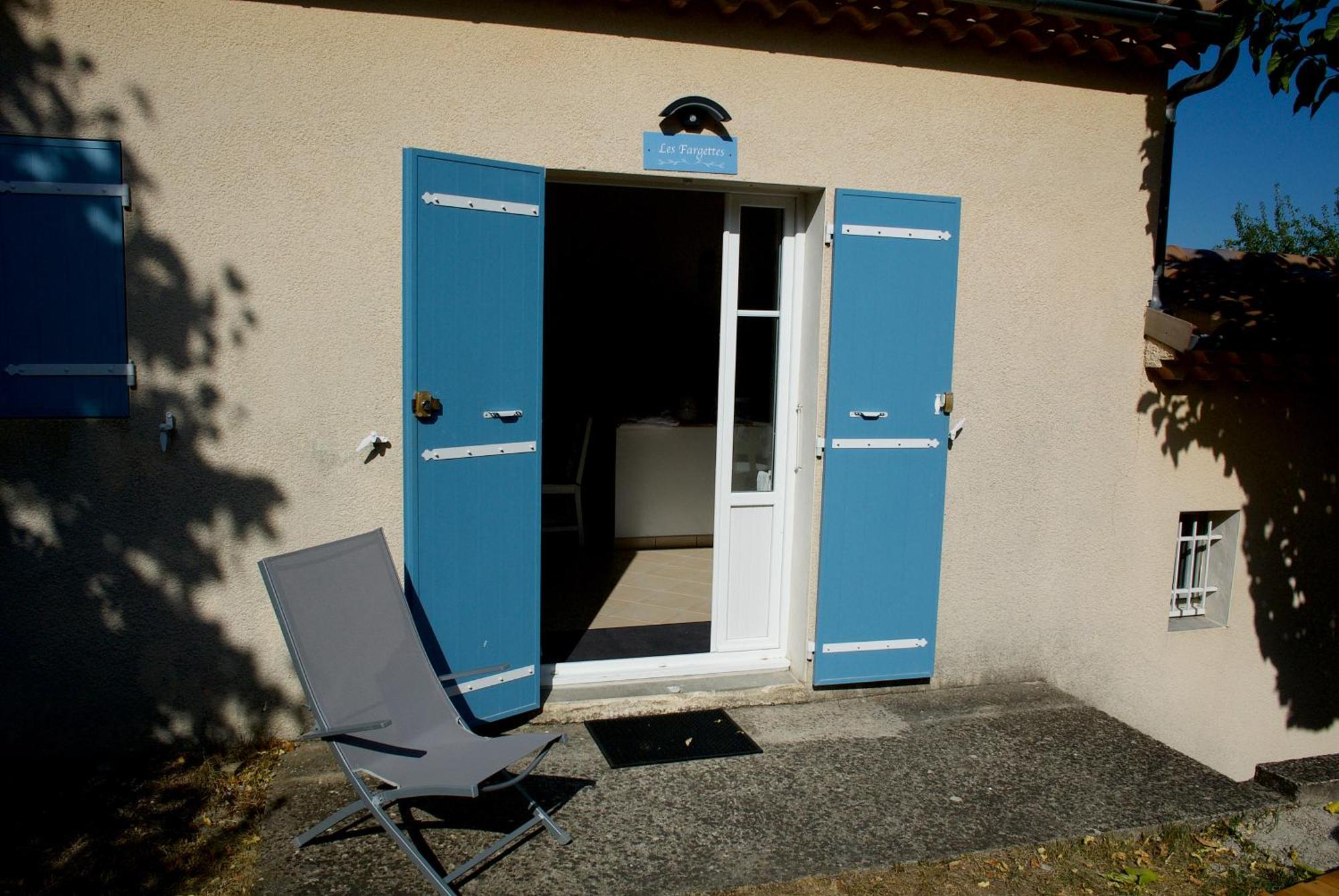 Nid Douillet - Les Fargettes - Superbe Vue - Charmante Petite Maison Avec Jardin - 2 Pieces A Privas Εξωτερικό φωτογραφία